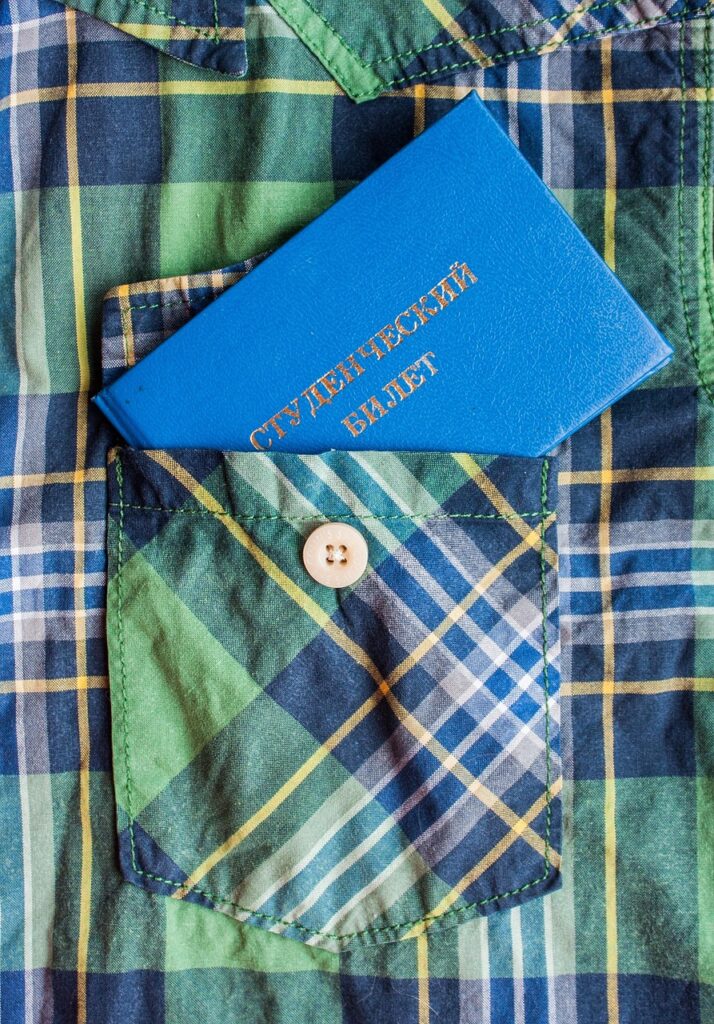 学生医療脱毛で学割を受けるには学生証がないときどうすればいい？