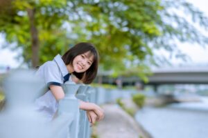 学生が医療脱毛でほくろが多い部位を照射できるのはどこ？